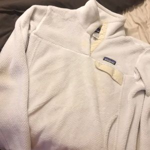 White Patagonia Pullover
